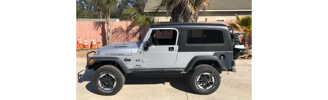 Happy customer with Jeep Wrangler Rubicon hard top